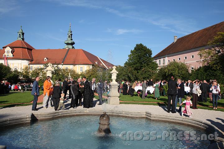 2012.09.16_16.53.46.jpg - Ein idealer Rahmen für ein gelungenes Fest: der Hofgarten.