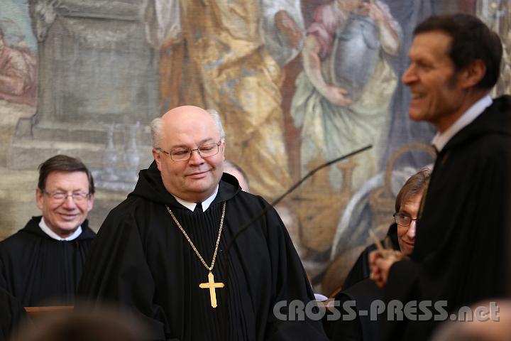2013.02.08_12.37.12.jpg - "Habemus Abbatem!"  Es ist entschieden: Pater Petrus ist der neue Abt!