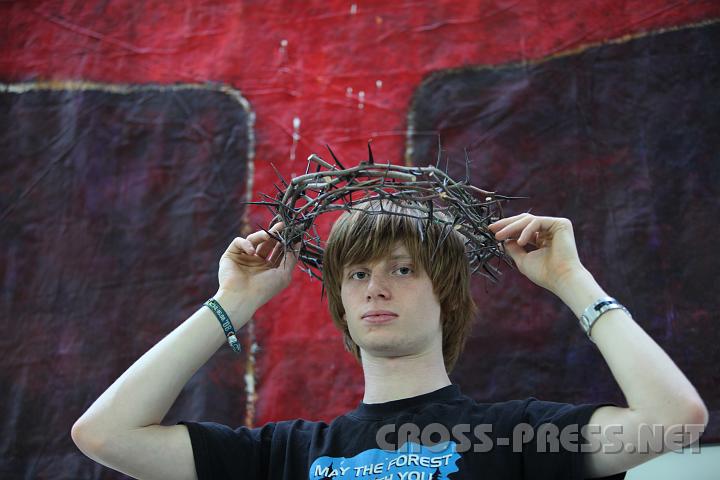 2009.04.06_15.47.39.jpg - Lukas wrde gut zu eine Rolle in Musical "Jesus Christ Superstar" passen.   :)