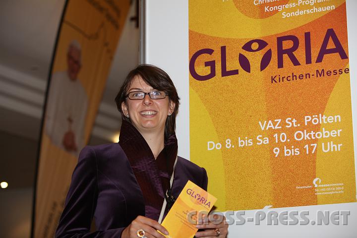 2009.10.08_16.49.41.jpg - Prokuristin Margit Hinterholzer, Messemanagerin.
