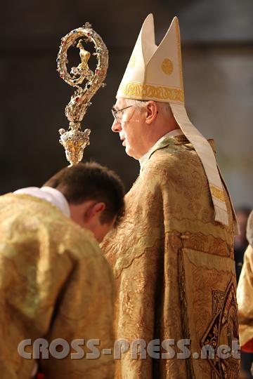2012.04.27_18.43.21.jpg - Bischof Kapellari