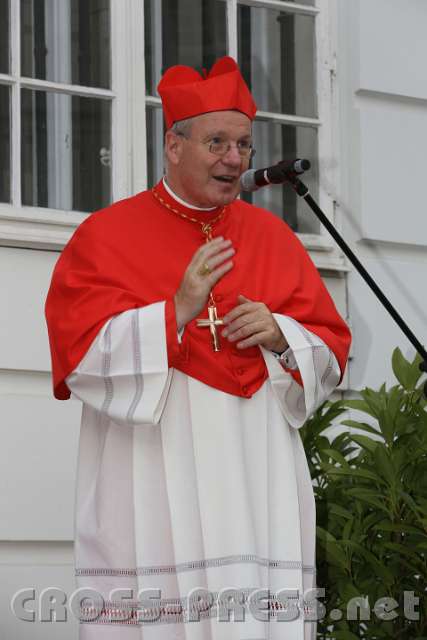 2014.09.14_18.30.12.jpg - Kardinal Schönborn
