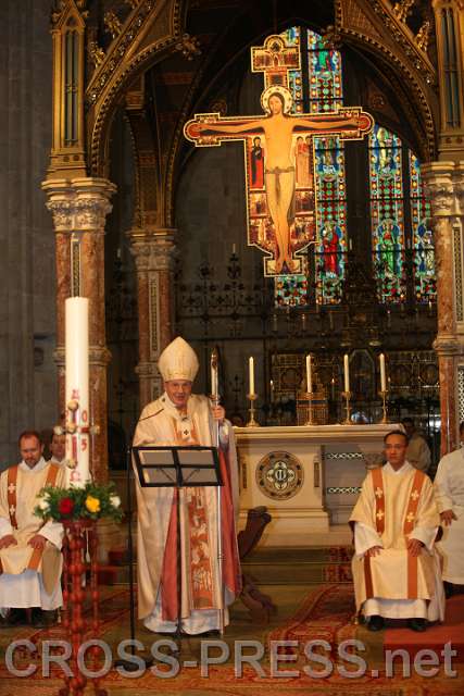 2015.04.30_15.38.11.JPG - Predigt von Kardinal Schönborn.