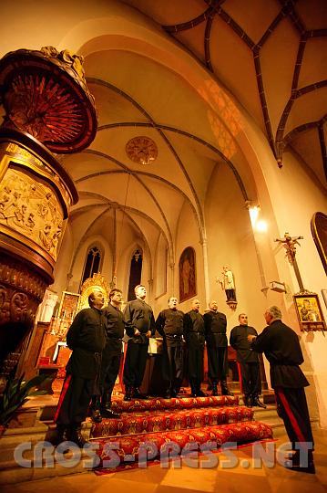 2008.09.18_20.26.58.JPG - Die Kirche, ein sehr passendes Konzertambiente, nicht nur wegen der Akustik, sondern auch wegen des sakralen Repertoires.