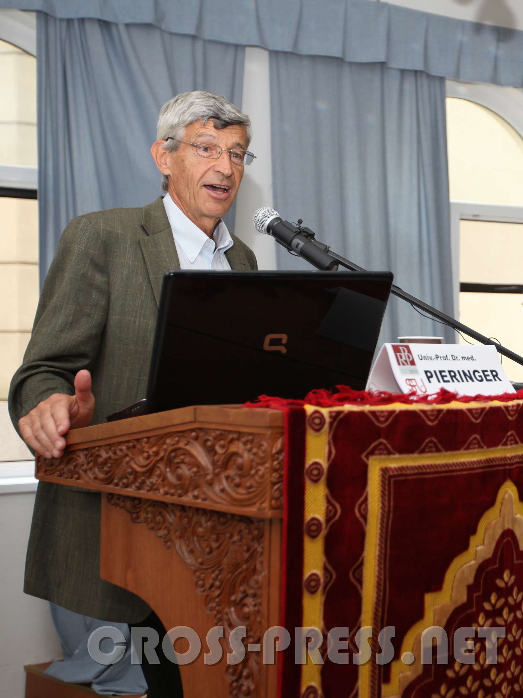 RPP 2011 "Das Unbehagen mit der Religion" Univ.-Prof. Dr. med. Walter Pieringer hielt den Vortrag "Religiöser Fanatismus als Psychodynamik".