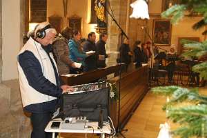 JahreserÖffnungsFeier in RM Studio Amstetten Die heilige Messe aus der weihnachtlichen Stephanskirche wurde live übertragen.