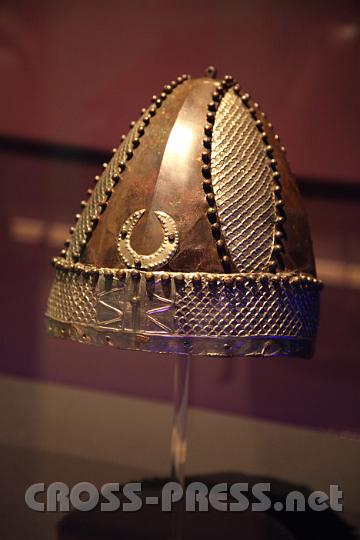 2012.09.07_16.48.57.jpg - Sasanidischer Helm