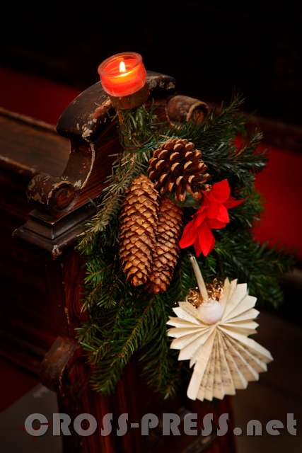 2017.01.07_15.06.03.JPG - Weihnachtl. Schmuck in der ehemal. Klosterkirche der Redemptoristen.