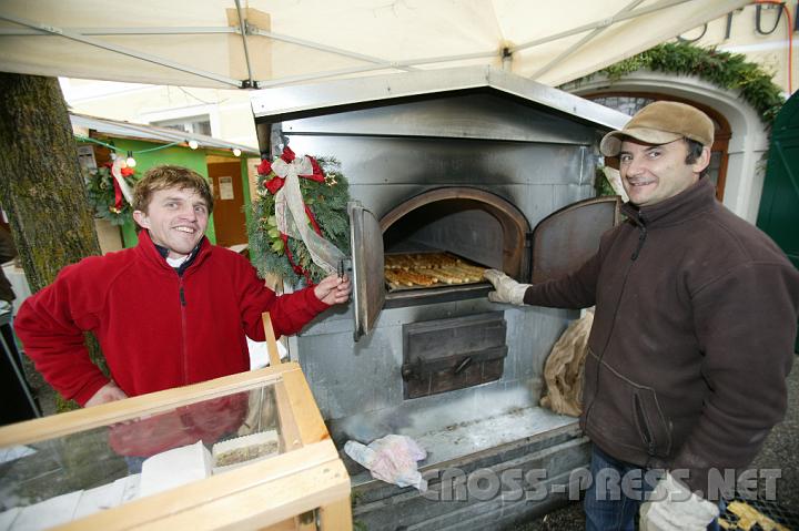 2008.12.13_13.56.44.JPG - Leckere backofenfrische Ksestangerl...