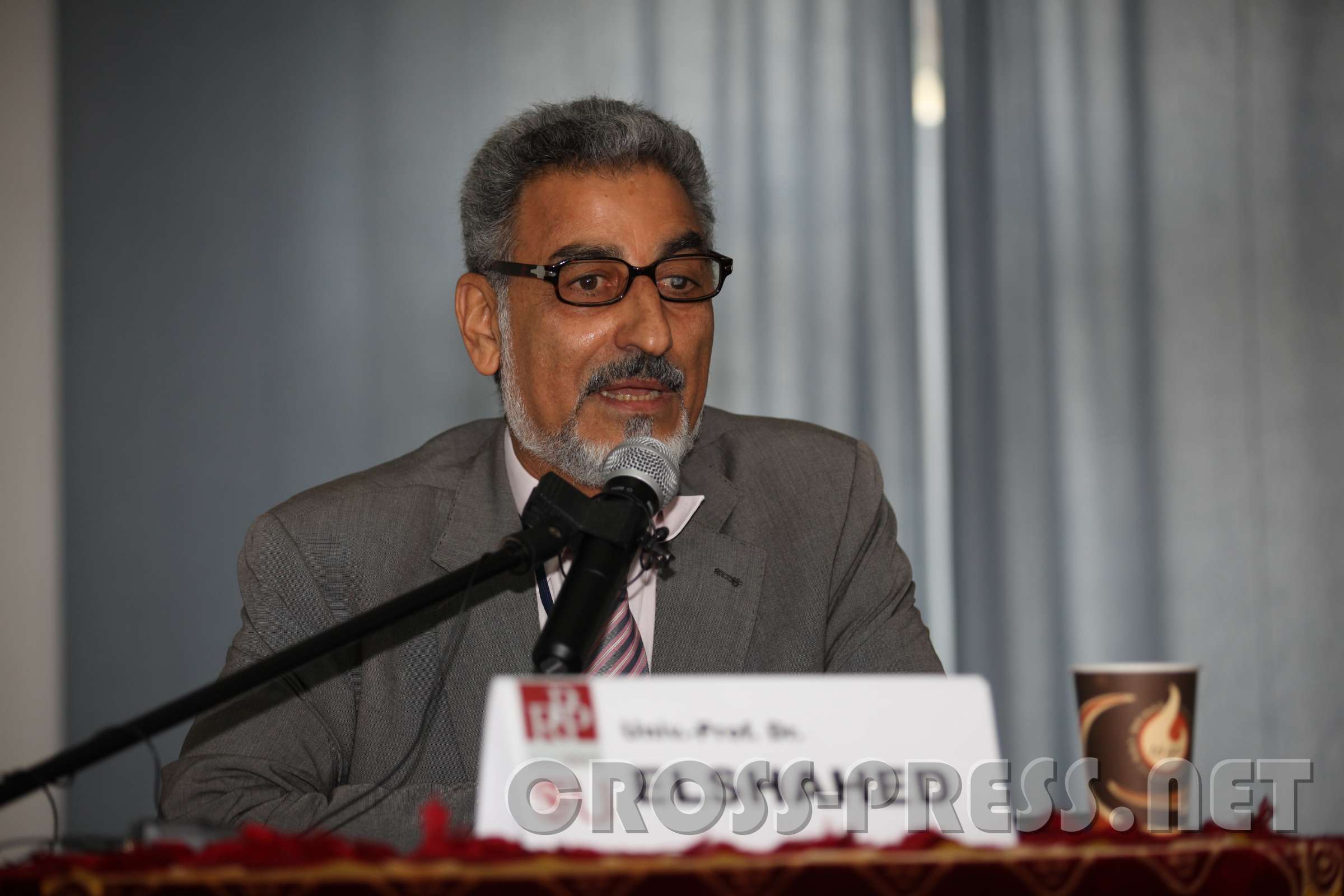RPP 2011 "Das Unbehagen mit der Religion" Univ.-Prof.Dr.phil. Elsayed Elshahed "Wieviel Gott verträgt die säkulare Gesellschaft?"